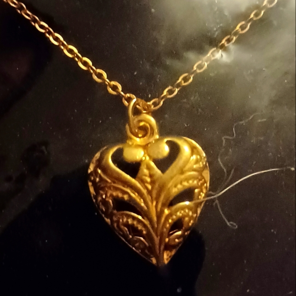 14kt heart neckless